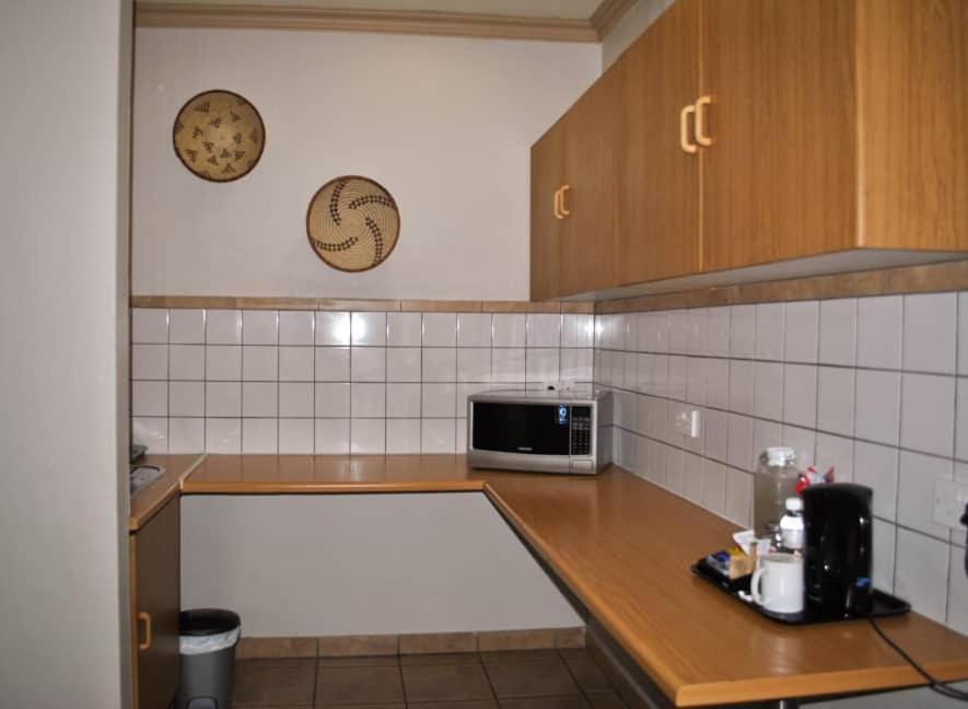 Diggers Inn Francistown Bagian luar foto